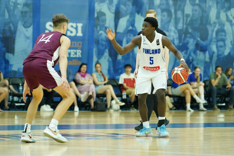 Jyväskylä Basketball Academy ja Tapiolan Honka ovat miesten I divisioonan loppuottelupari