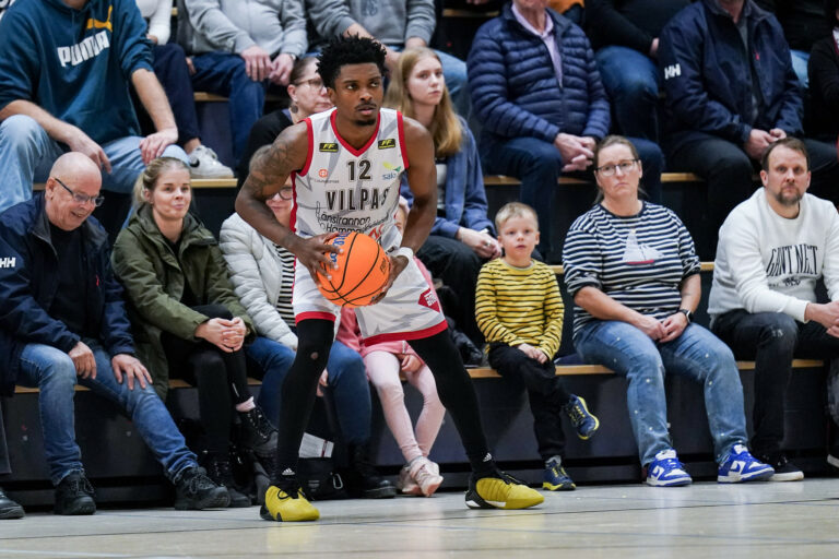 Ylemmän jatkosarjan nelikko taas tasoissa Vilppaan voiton ansiosta – Pyrintö yhä mukana playoff-kisassa