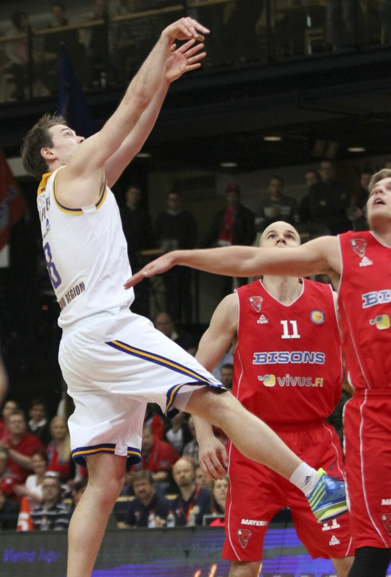 Koposen Himki samaan Euroliiga-lohkoon hallitsevan mestarin kanssa, Eurocupissa vahva suomalaisedustus