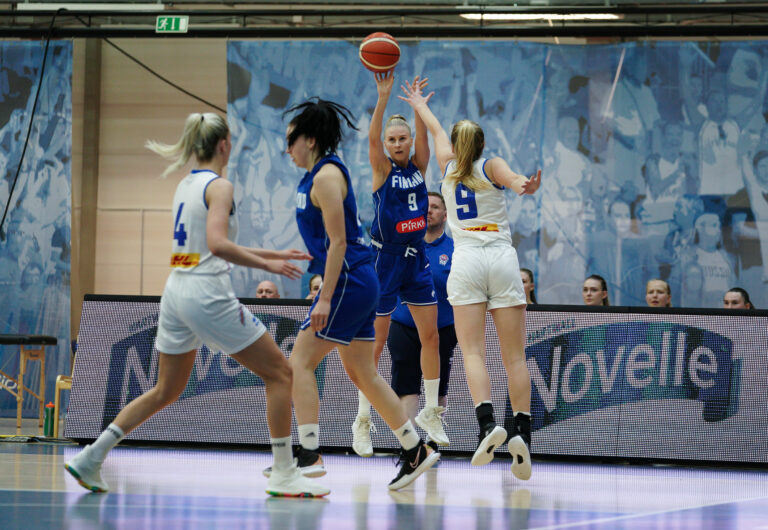 Tilit auki murskavoitoilla – Suomen U18-joukkueiden PM-urakka pyörähti käyntiin