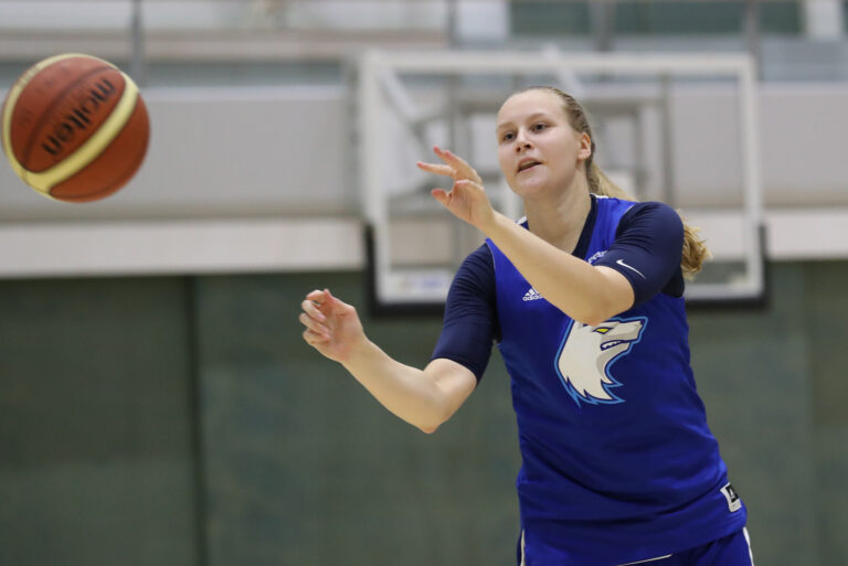Anniina Äijäsen Sedis Espanjan cupin välieriin – Vilma Kesänen hurjana Islannissa