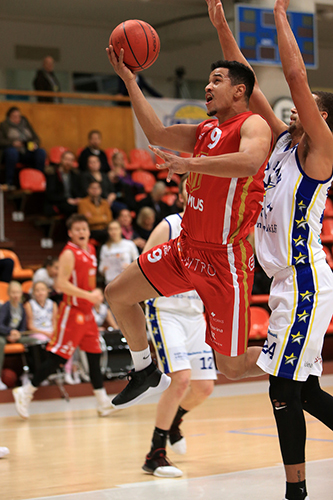 Divari-A:ssa vauhdikas pudotuspelistartti–Ura Basket, ToPo ja Kristika Turku voittoihin