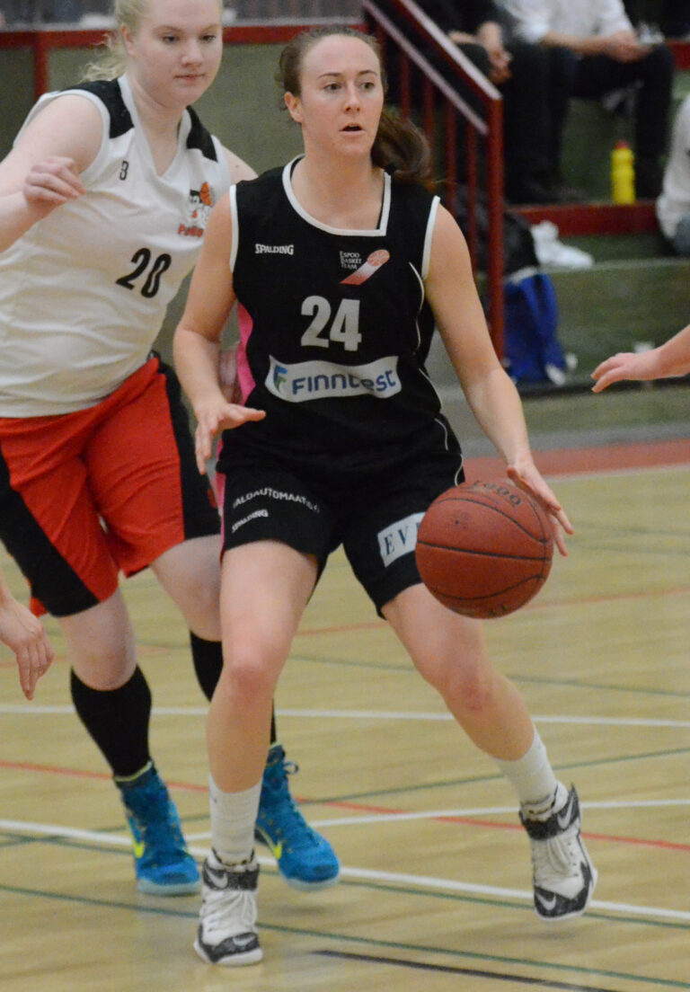 Espoo Basket Team Naisten Divarin mestariksi