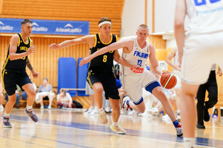 Susijengin pelaajat kovassa iskussa – Max Besselink sopimukseen Bundesliigaseuran kanssa