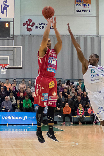 VTB-Liiga: Bisons aseeton Avtodoria vastaan