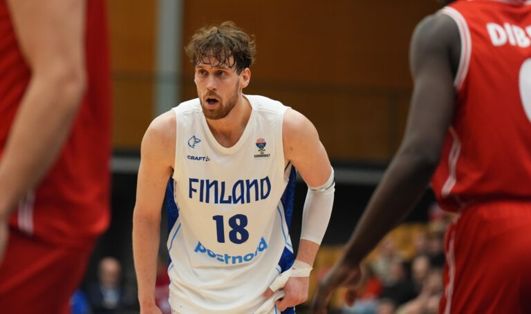 Jantuselle 13 pistettä Real Madridin vieraana, Paris Basketballin pudotuspelijahti huipentuu