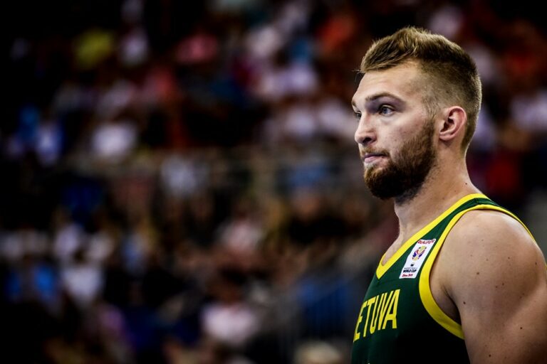 Liettua vahvisti: ”Kaksipäinen monsteri” Sabonis ja Valanciunas pelaa Susijengiä vastaan