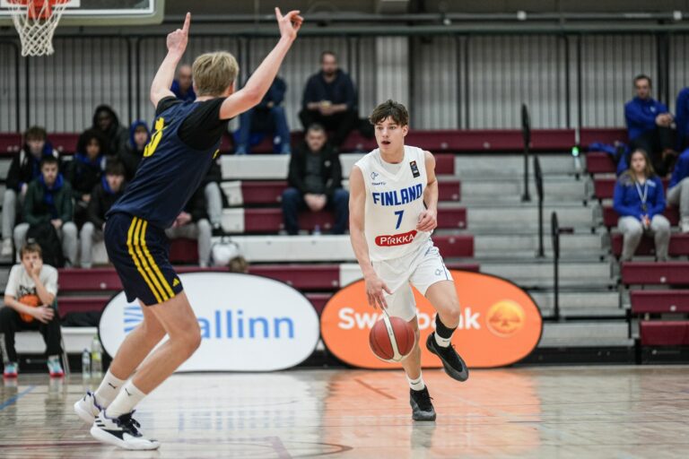 Kisaennakko: U18 pojat tulikokeeseen jo alkulohkossaan