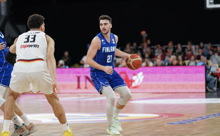 Susijengi viimeiseen MM-karsintaikkunaan lohkovoitto mielessään