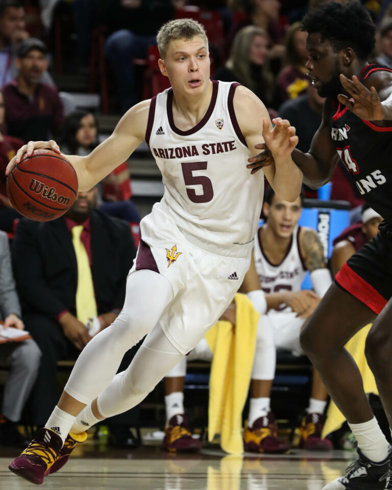 Valtonen ja Arizona State vei Pac-12-konferenssin suomalaiskohtaamisen
