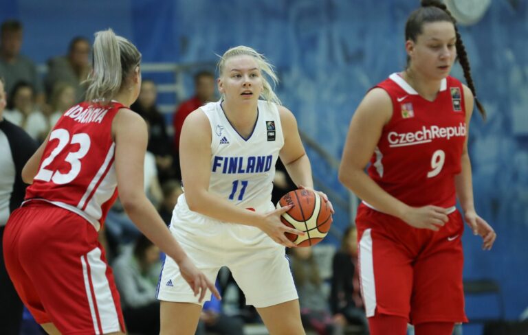Elina Arike valitsi yliopistokseen UTEP:n