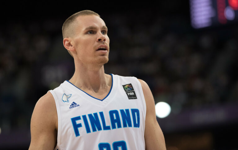 Erik Murphylle välivuoden jälkeen pesti Japaniin