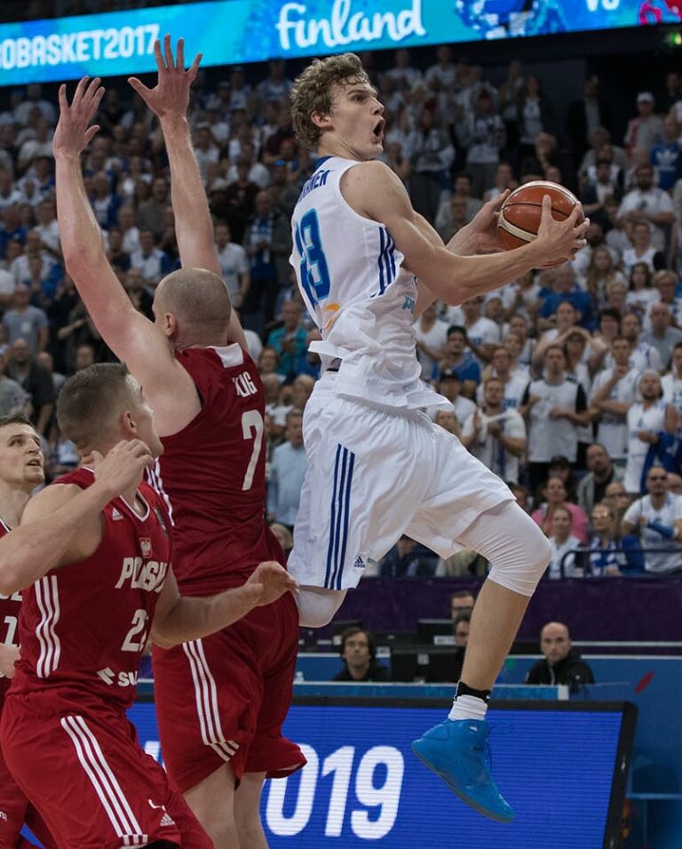 Markkanen ilmiliekeissä, Bulls kolmanteen peräkkäiseen voittoon