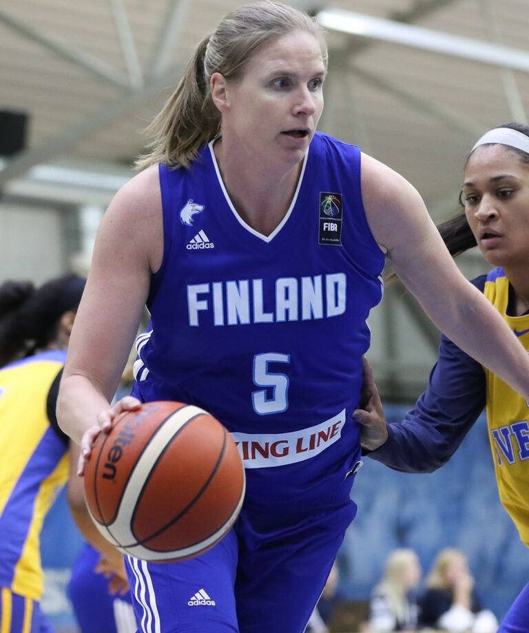 Susiladiesillä lupaava ”scrimmage” Ruotsia vastaan Kisakalliossa