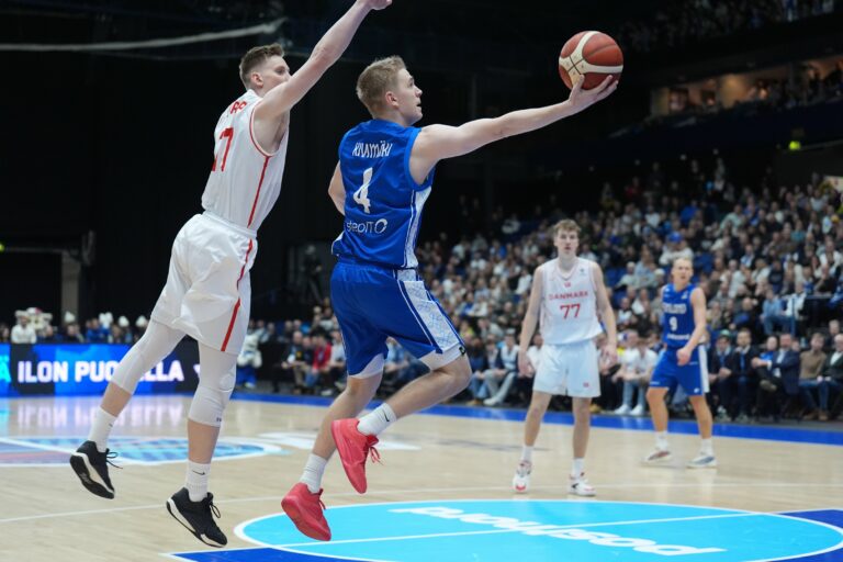 Aatu Kivimäki Slovakian mestarin pelinrakentajaksi