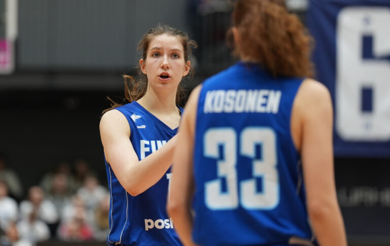 Elsa Lemmilälle 14 pisteen ja 14 levypallon tupla-tupla– Albina Sylan yliopisto 13 ottelun voittoputkessa