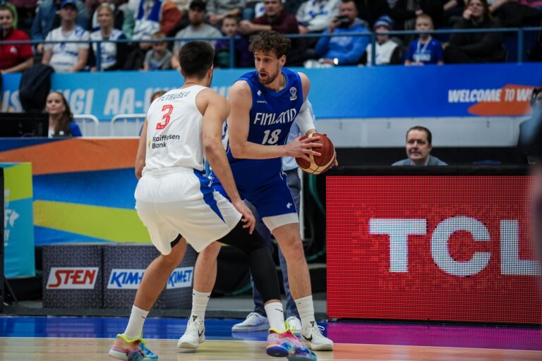 Jantunen vireessä Istanbulissa, Paris Basketballille viime sekunnin tappio