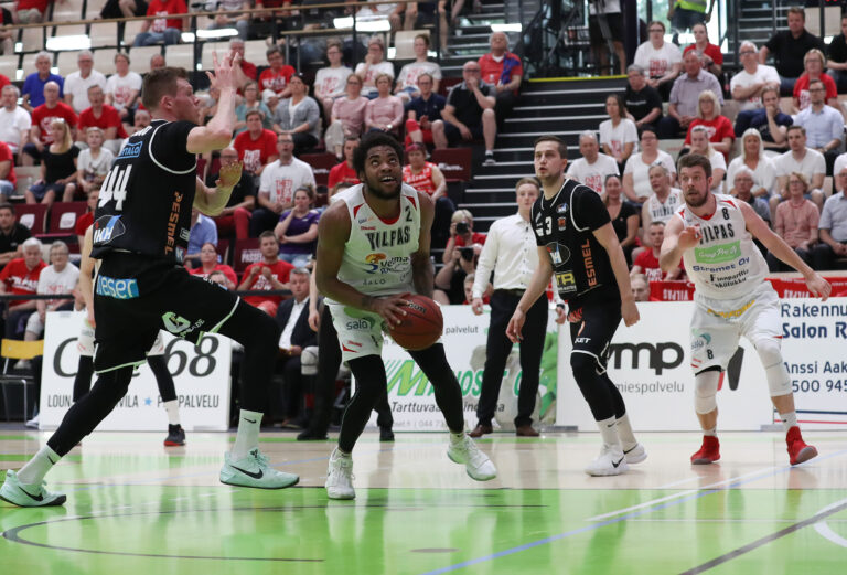 Javontae Hawkins venytti finaalisarjan ratkaisua