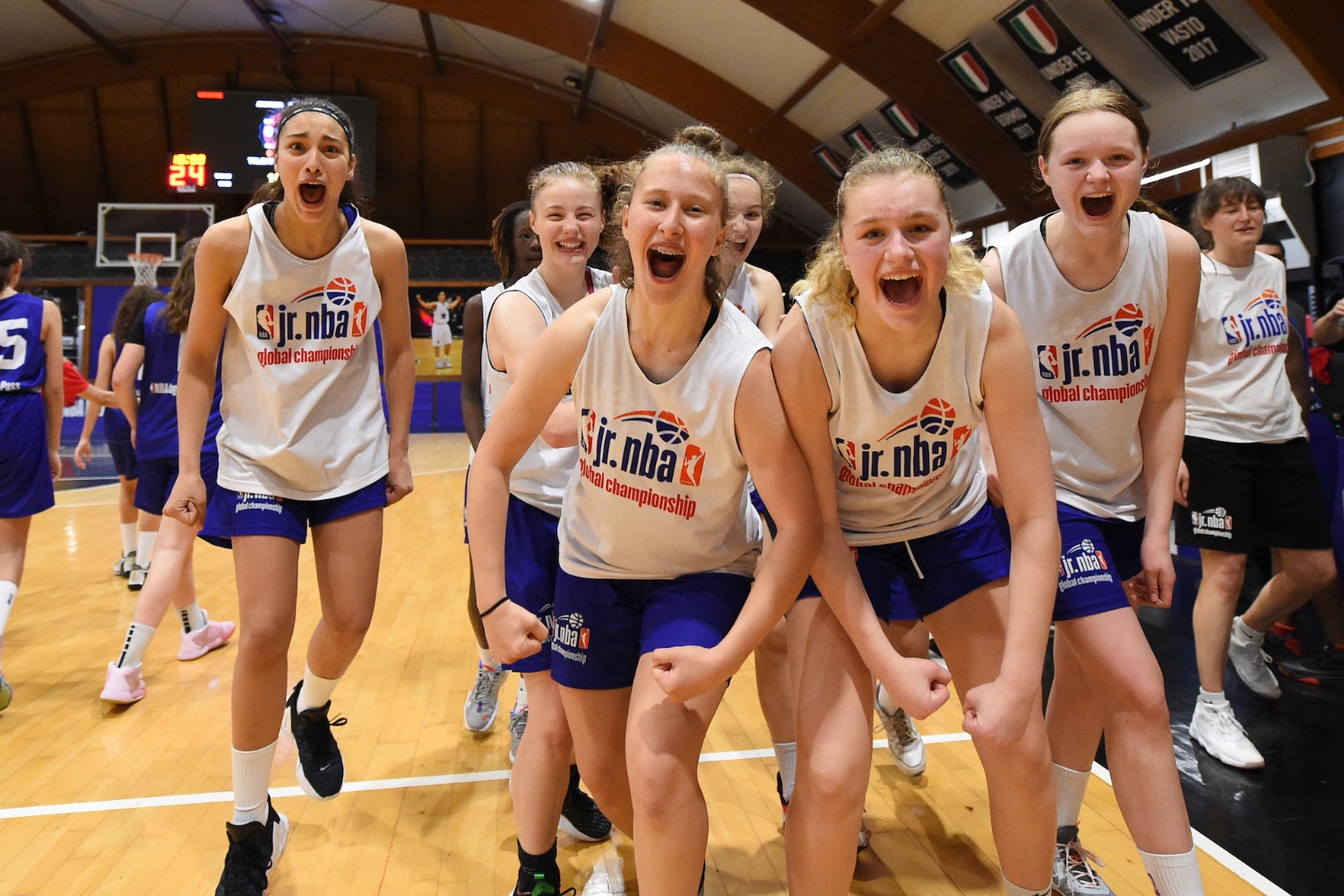 "Leirillä oli niiin kivaa!" Kuva: Jr. NBA World