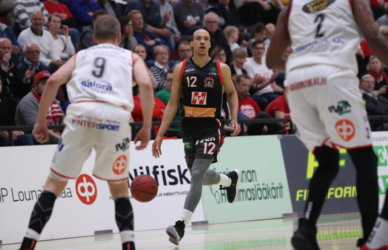 Gonzalvezille jatkosopimus, Nuolivirta uutena Kouvoihin