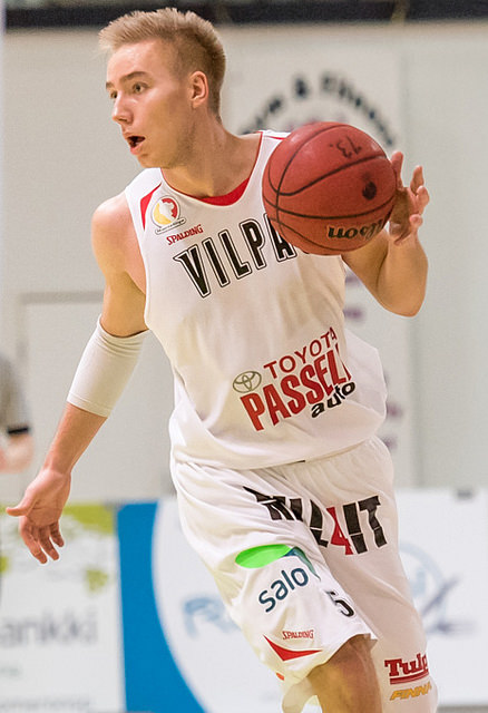 Vilpas huiman kirin päätteeksi kotivoittoon, Kouvot jatkaa edelleen voittamattomana