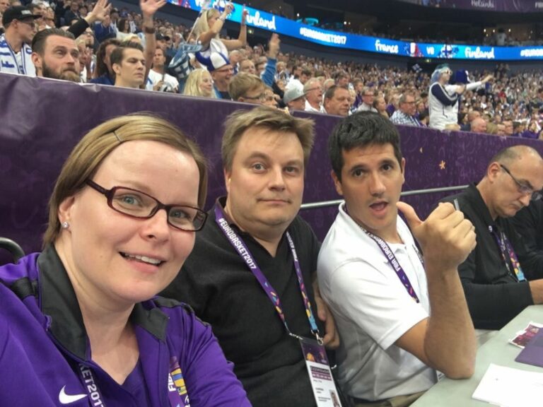 Hannu Kauppinen raivaa tietä FIBA:n video-operaattorina
