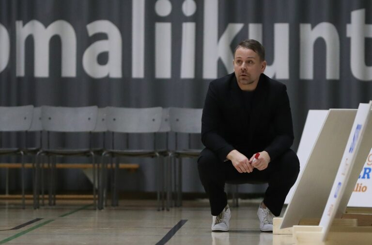 Mika Haakanan ja Petri Jaakkolan Shanxi Flame juhli Kiinan cupin mestaruutta