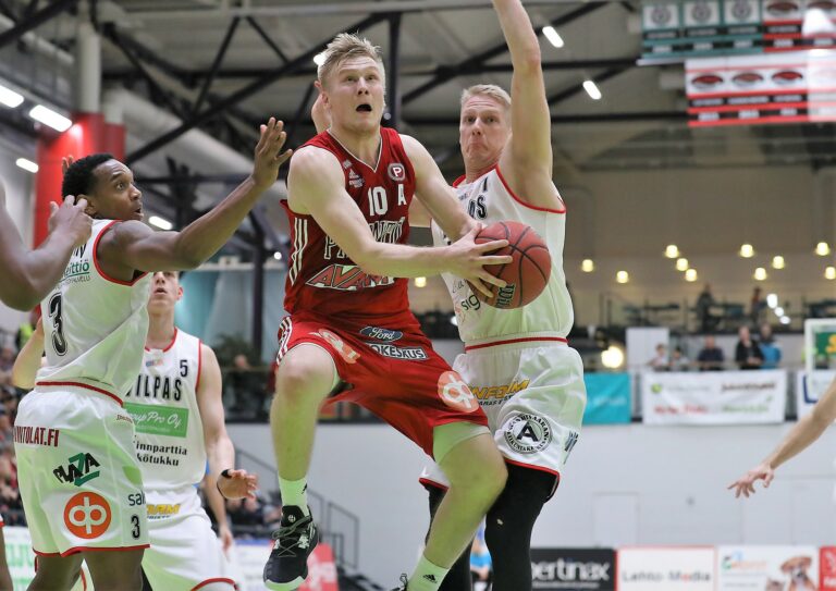 Pyrintö selätti sinnikkään MuKin, eteni Cup-finaaliin