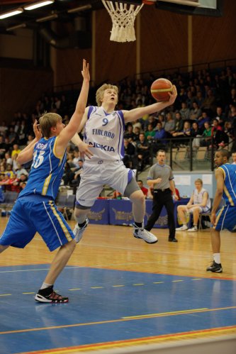 18-vuotiaille pojille B-divisioonan EM-hopeaa