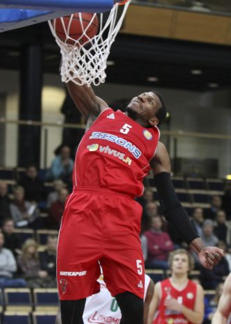 Bisonsille syyskauden makein voitto: kevään 2013 Eurocup-mestari Lokomotiv Kuban kaatui Vantaalla