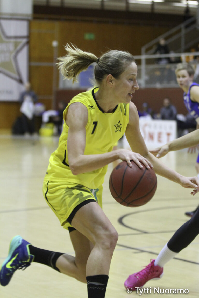 Naisten Korisliigan kauden 2014/15 pronssimitalit ToPolle