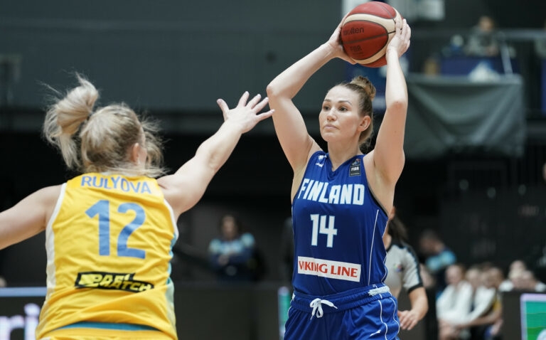 Annika Holopaisella alkavat pudotuspelit Ranskassa – ”Kauden parasta aikaa”