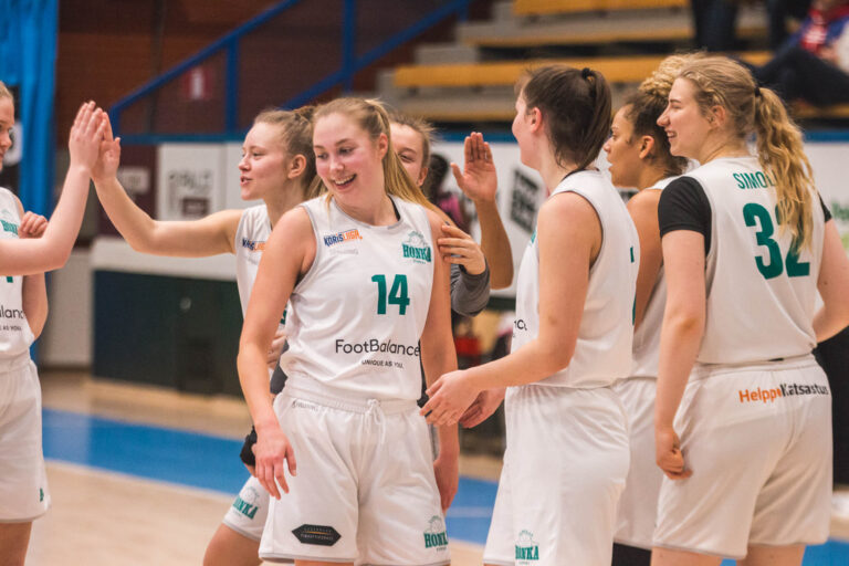 Tapiolan Honka tarjoaa kehityspolun tyttö- ja naispelaajille