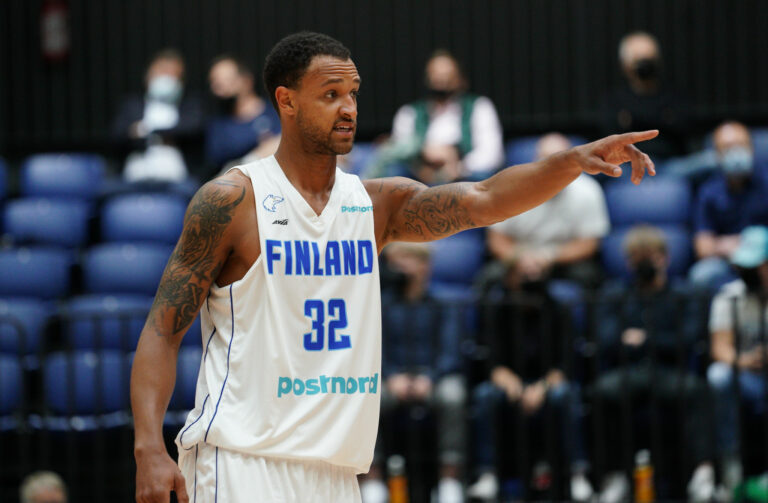 Shawn Hopkinsista Islannin cup-mestari – Elias Valtonen kaatamassa Real Madridia vieraissa