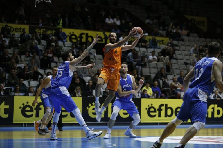 Karhu Basket jatkoi huimaa euroseikkailuaan Bulgariassa