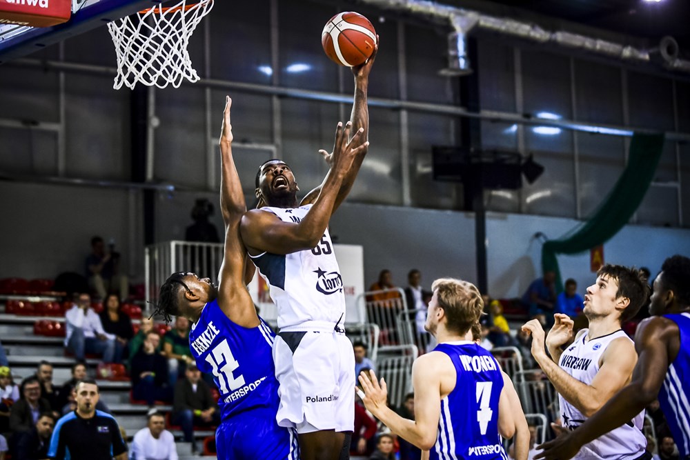 Legia hallitsi korin läheisyyttä Varsovan illassa. Kuva: FIBA Europe Cup
