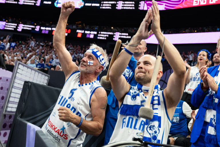 Susijengifanien pääsusi: “Jos hallissa on hiljaista, meidän pitää täyttää se tila.”