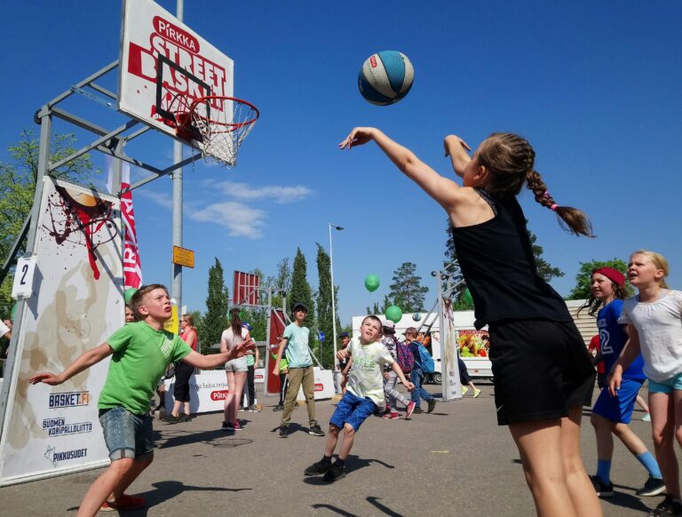 Tikkurila-Seura järjesti menestyksekkäästi ensimmäisen Pirkka Street Basket -tapahtumansa