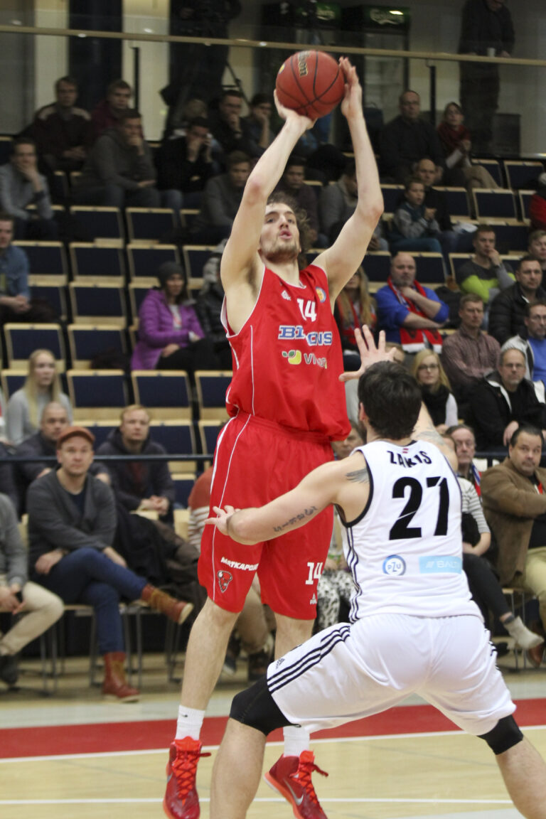 VEF Riika pysäytti Bisonsin voittokulun