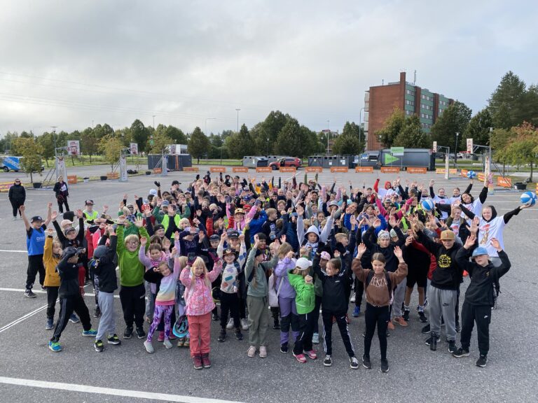 Hauska Pirkka Street Basket- tapahtuma Forssassa