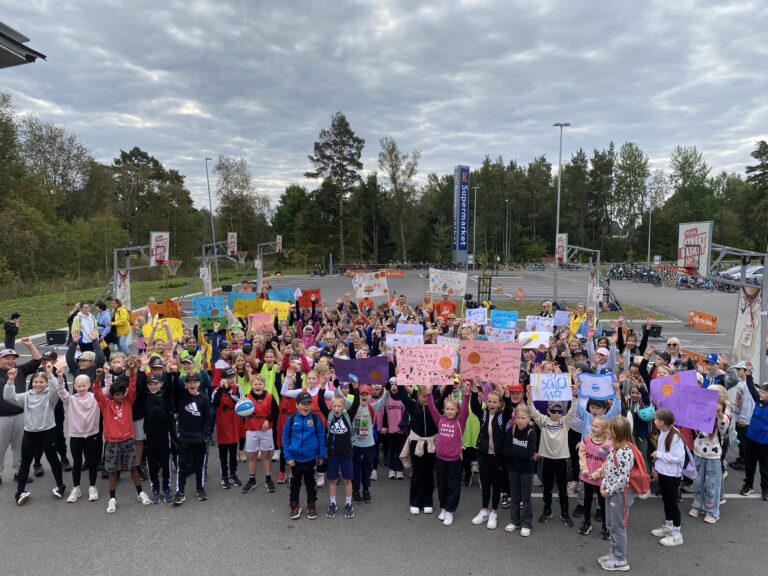 Huikea Pirkka Street Basket -tapahtuma Raumalla