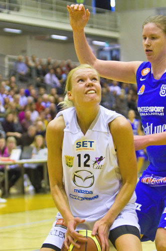 Catz tarrasi naisten SM-kultaan