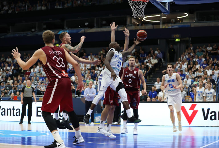 Susijengi innoissaan uudesta kotipesästään: ”Tämä paikka todella tuntuu kodilta”