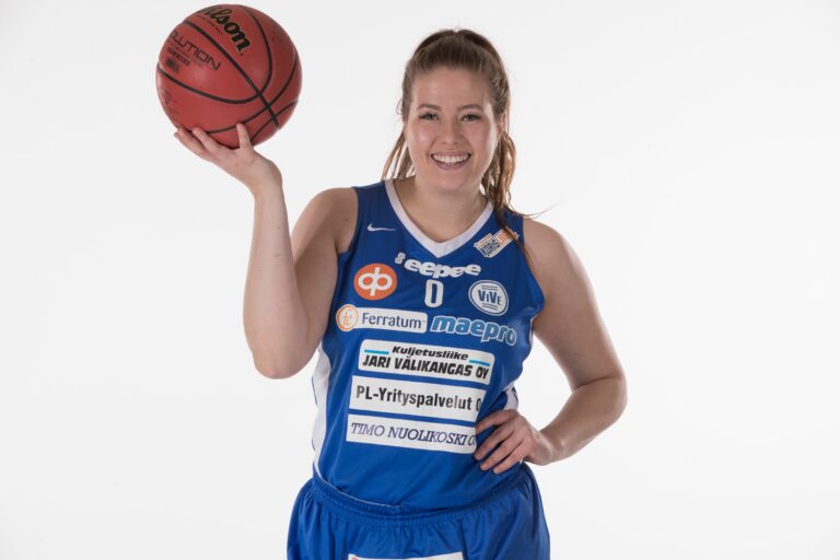 PeKa vahvistuu Noora Järvikankaalla ja Ellen Järvisellä