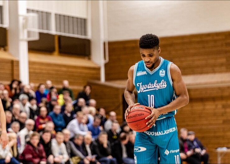 ”Näyttää todella laadukkaalta” – Divisioona A vilisee Korisliiga-konkareita