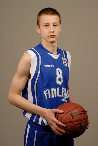 16-vuotiaat pojat aloittivat jatkosarjan voitolla Belgiasta