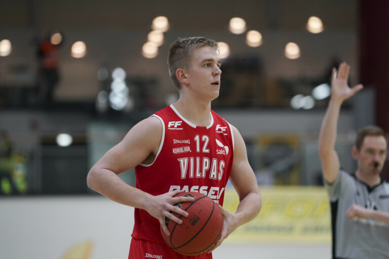 Aatu Kivimäellä vakuuttava kausi Saksassa – ”Ihan plussan puolelle meni”