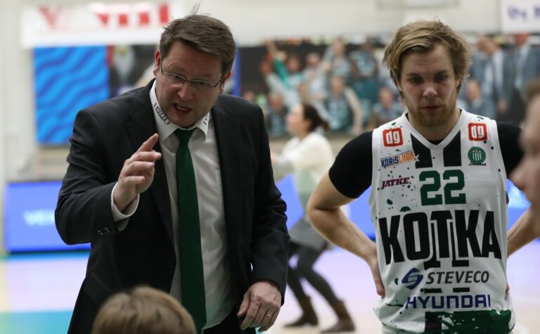 Kobrat voitti ensimmäisen kerran Seagullsin vieraana