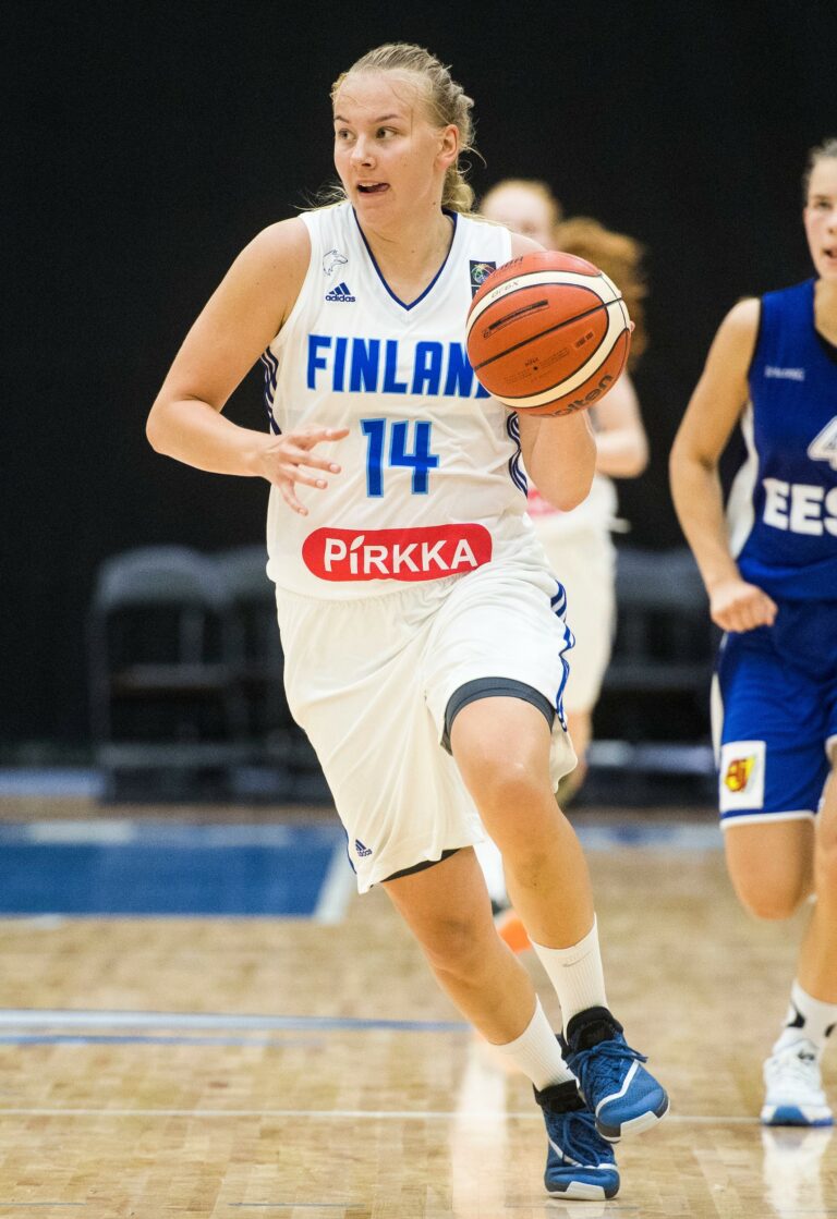 Suomen 16-vuotiaat tytöt jatkavat voittamattomina EM-kisoissa