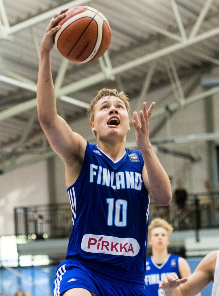 Suomen 16-vuotiaille pojille kaikkien aikojen toiseksi paras suomalaissijoitus EM-kisoissa